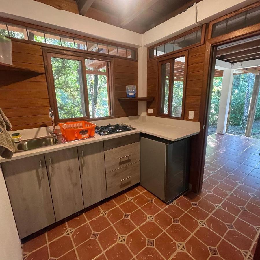 Caoni Riverside Lodge 푸에르토 키토 외부 사진